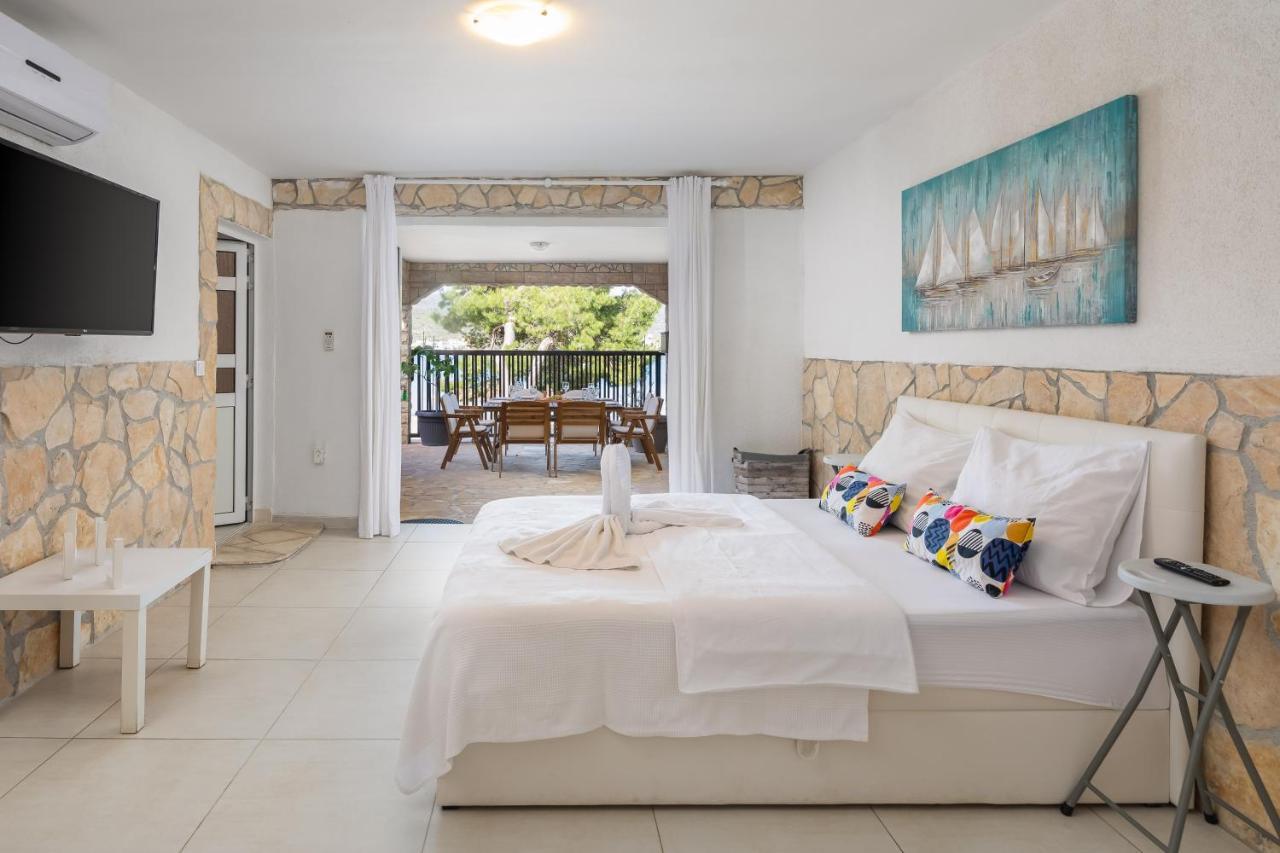 Estella Villa Apartments ロゴズニッツァ エクステリア 写真