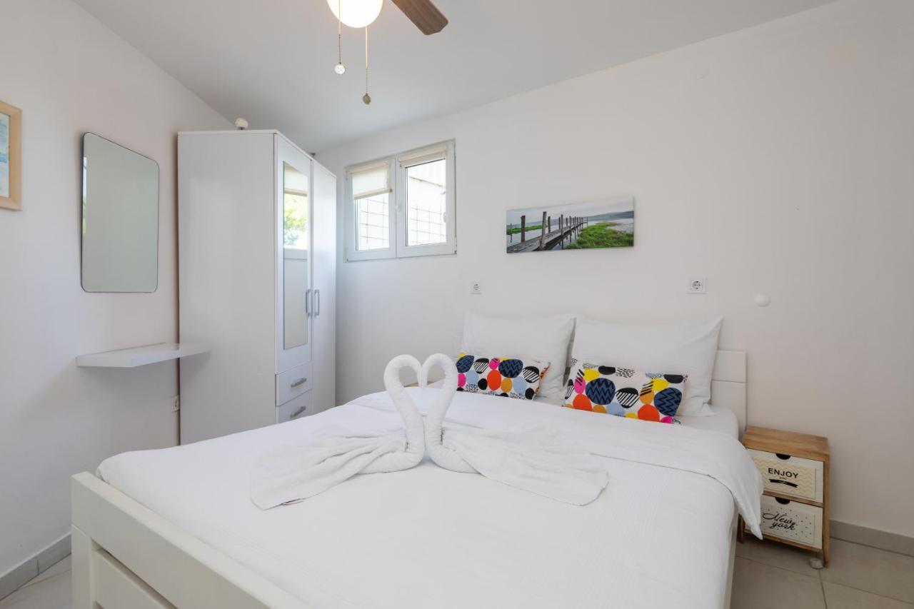 Estella Villa Apartments ロゴズニッツァ エクステリア 写真