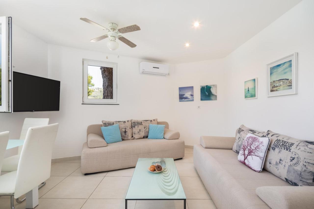 Estella Villa Apartments ロゴズニッツァ エクステリア 写真